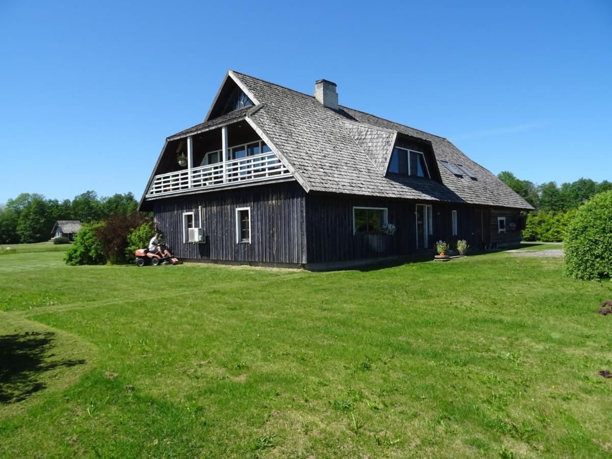 Tiiupesa Guest House Hellamaa  Kültér fotó